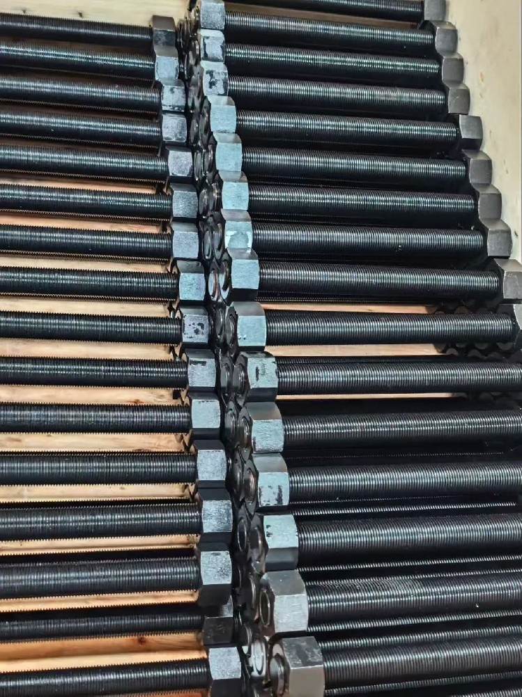 ASTM A193 B7 Stud Bolt 4140 CrMo Steel High Temperature High Pressure Power Plant Refinery Fastener